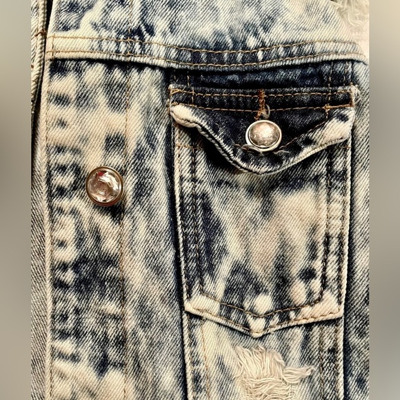 Blue Identity Denim Vest Womens Size Small - Picture 8 of 9